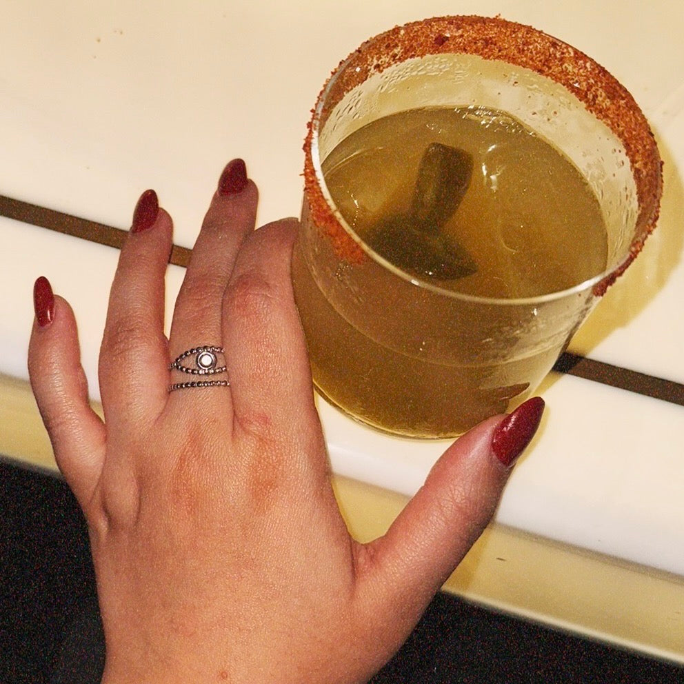 Side Eye – Silver Evil Eye Ring