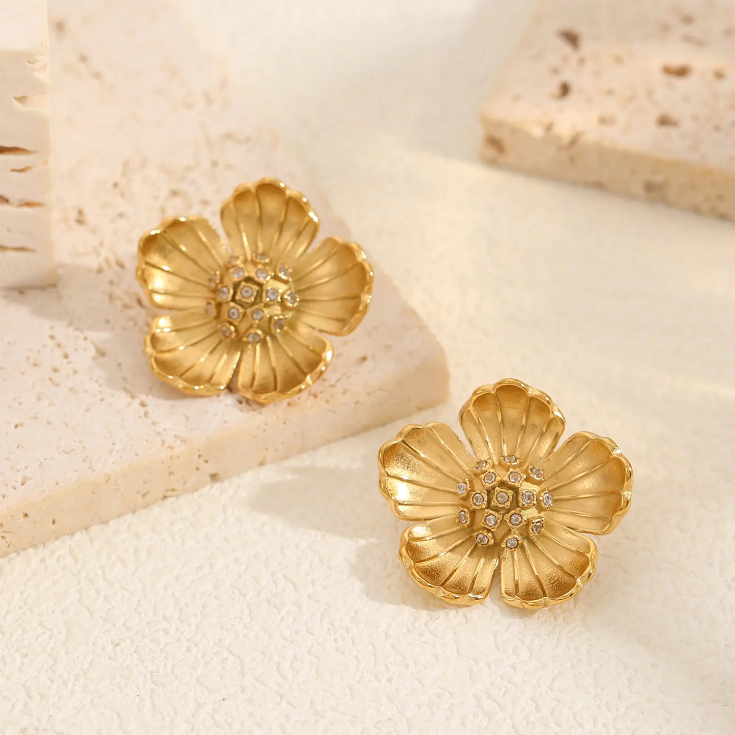 Floral Daze - Gold Flower Earrings