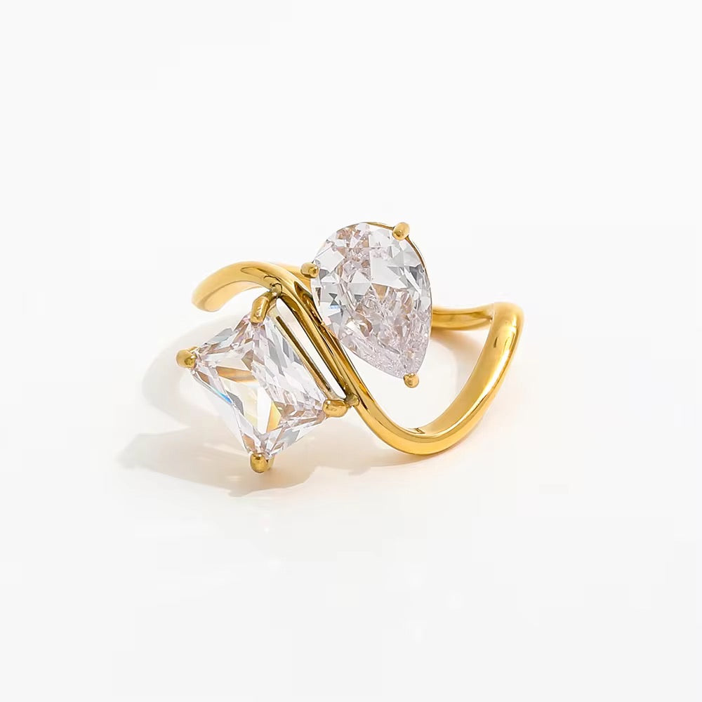 Double the Drama – Sculptural Gold Stone Ring