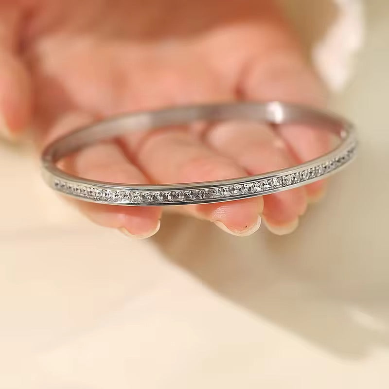 Flirt Alert – Stackable Silver Bangle