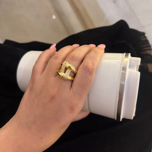 Hard Launch – Sculptural Double-Bar Statement Ring