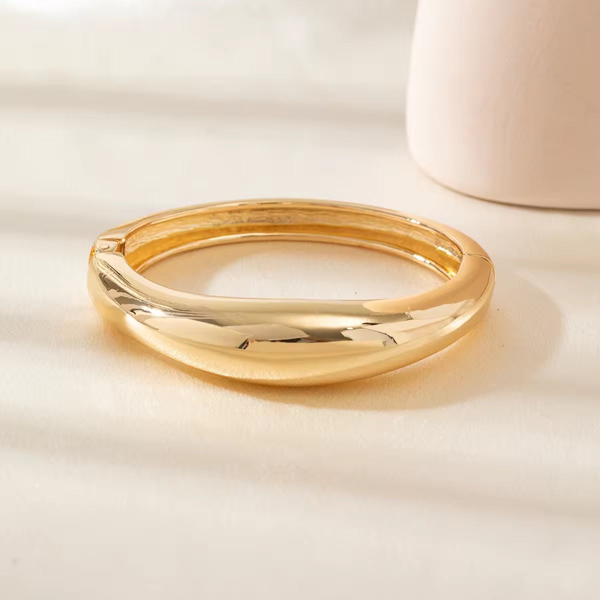 Hold Me Maybe – Asymmetrical Gold Bangle