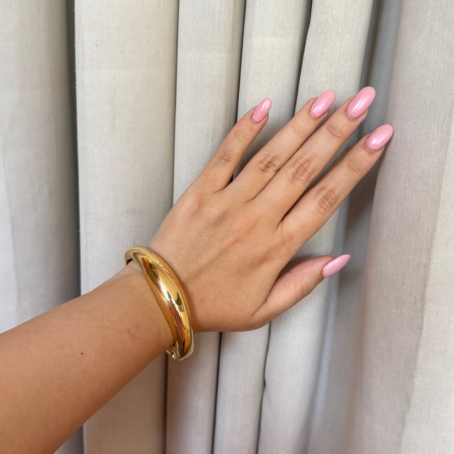 Hold Me Maybe – Asymmetrical Gold Bangle