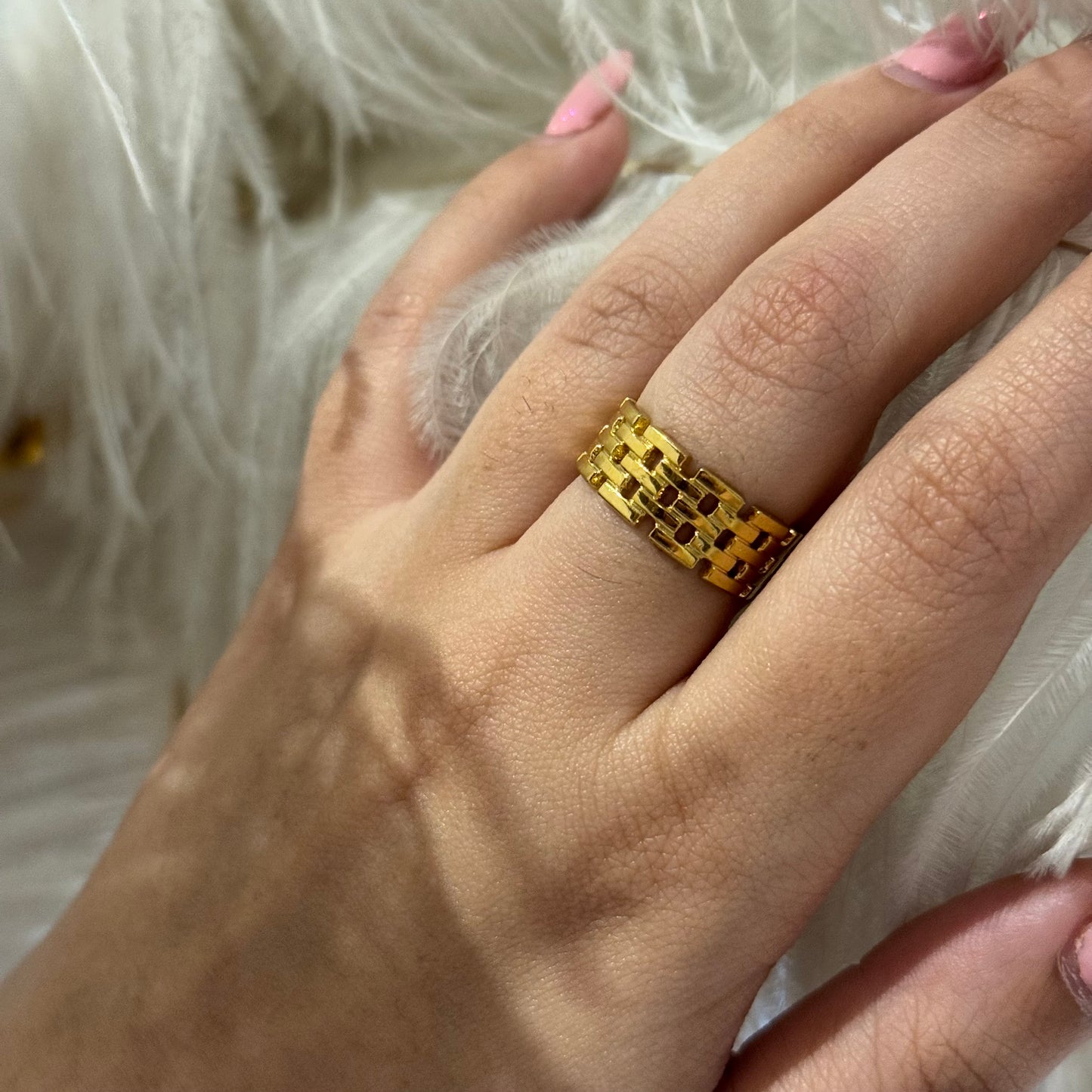 No Strings, Just Links - Linked Gold Ring