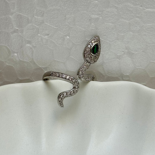 No Cure – Twisted Silver Snake Ring