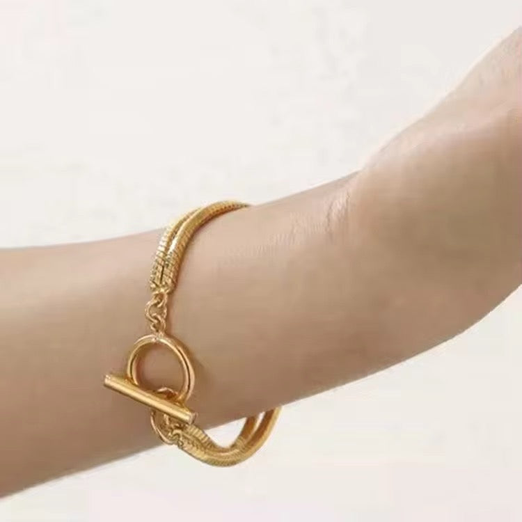Twice As Nice – Double-Layer Gold Chain Bracelet