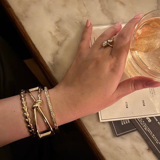 Emotionally Available - Gold Heart Link Bangle